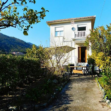 Vacanze In Villa, Леванто Экстерьер фото